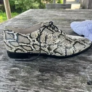 Cole Haan | Shoes | Cole Haan Cream And Black Oxfords  display picture 2